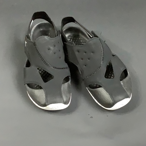 Nike Jordan Kids Flare Sandals Black/ White US: 13C - Picture 3 of 6